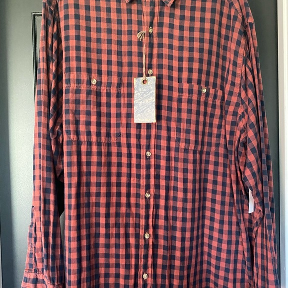 Men’s 2XT shirt - Picture 6 of 6
